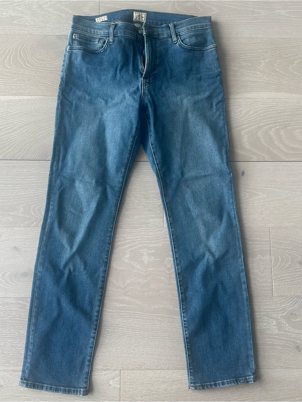 J Crew Men's Classic Straight Fit Jeans in Blue
